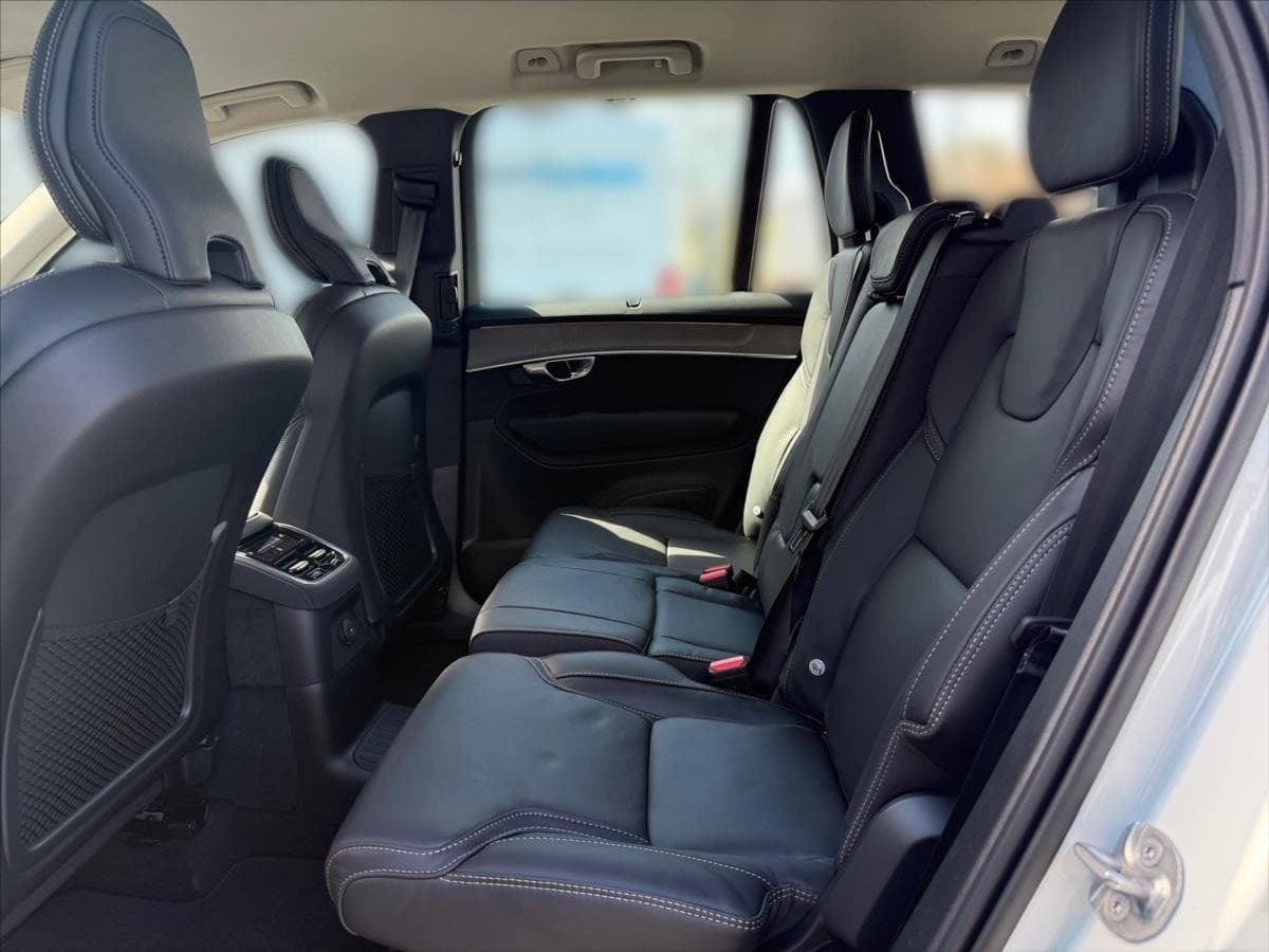 2026 Volvo XC90 - 11