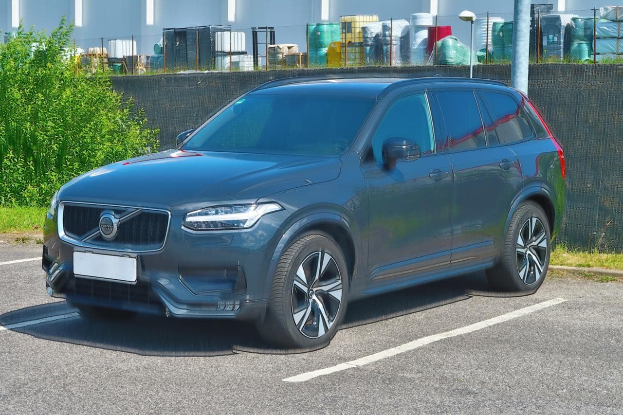 2020 Volvo XC90 - 3
