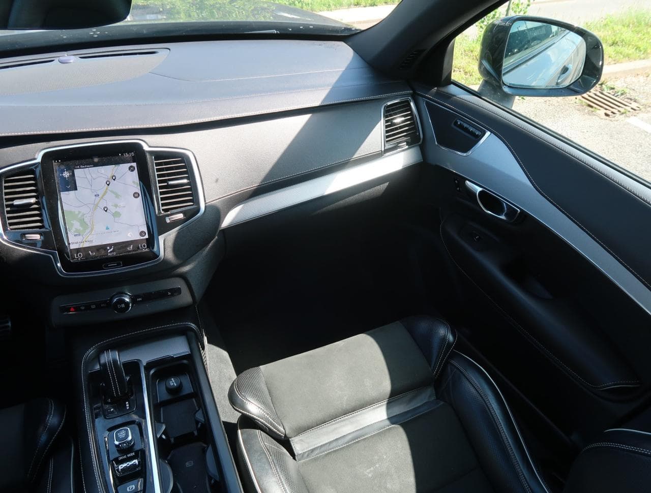 2020 Volvo XC90 - 16