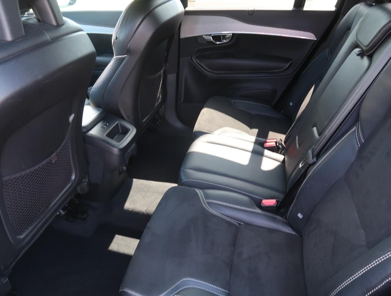 2020 Volvo XC90 - 24