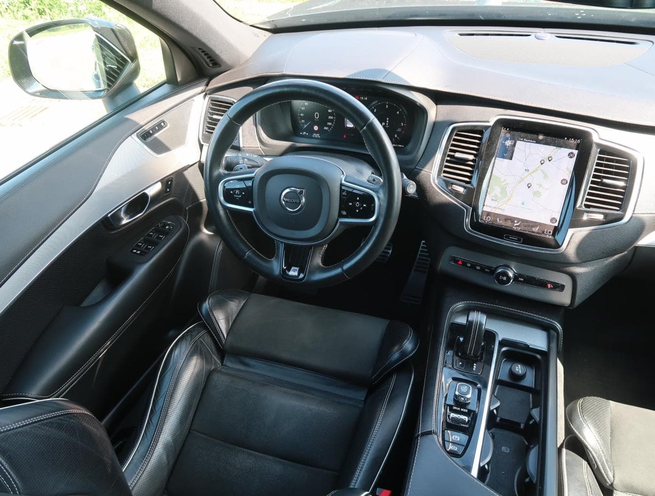 2020 Volvo XC90 - 13