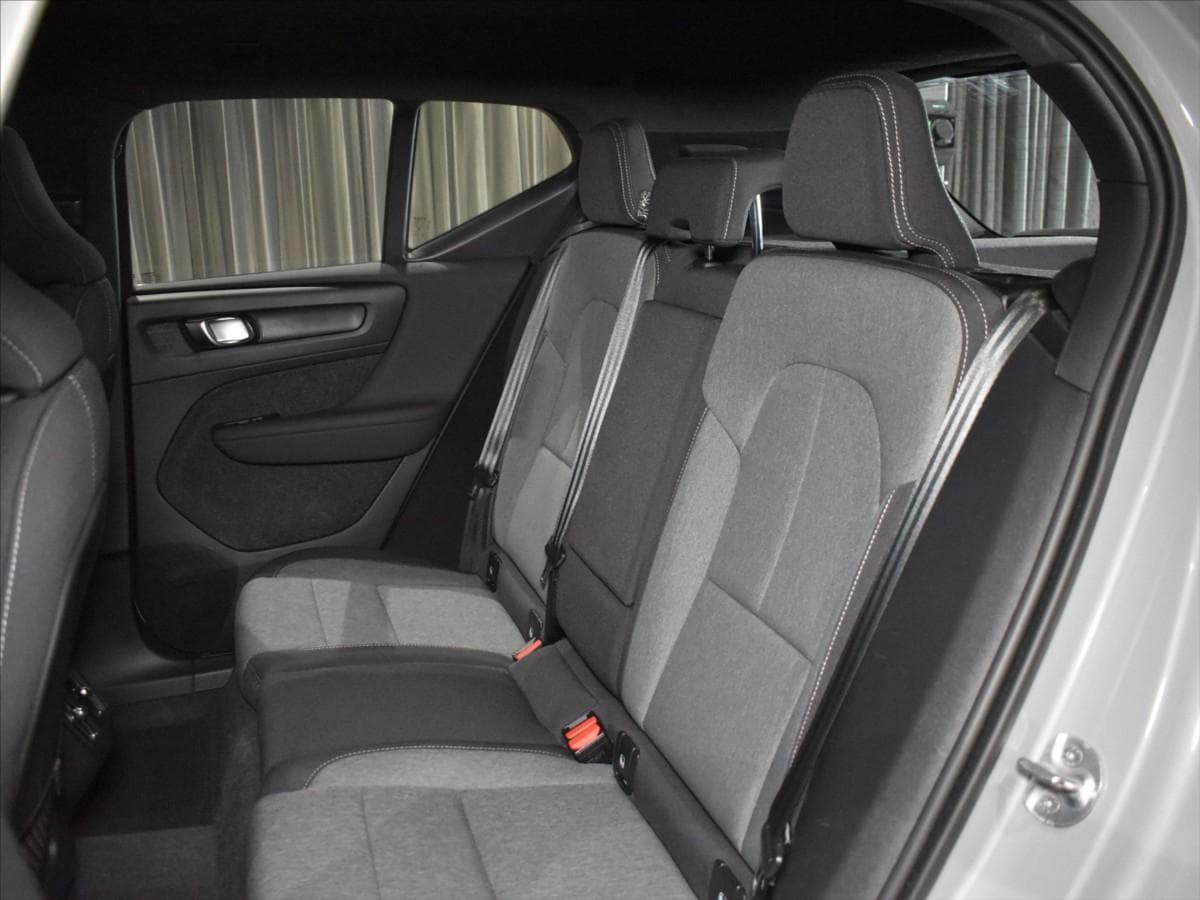2023 Volvo XC40 - 20
