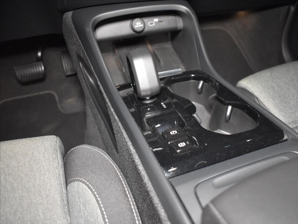 2023 Volvo XC40 - 30