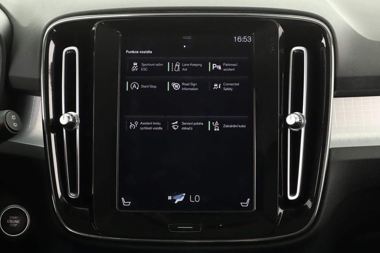 2018 Volvo XC40 - 34