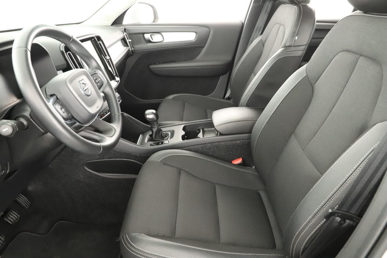2018 Volvo XC40 - 25
