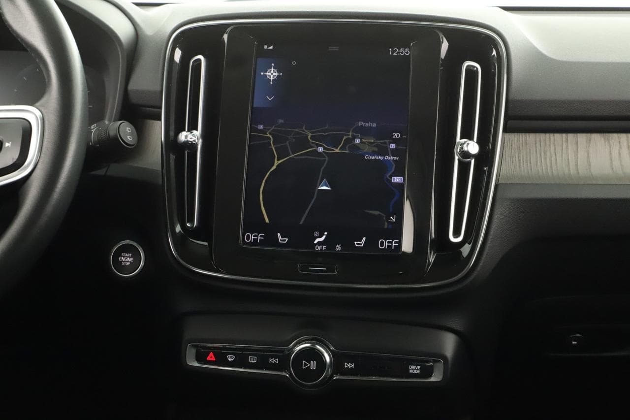 2019 Volvo XC40 - 18