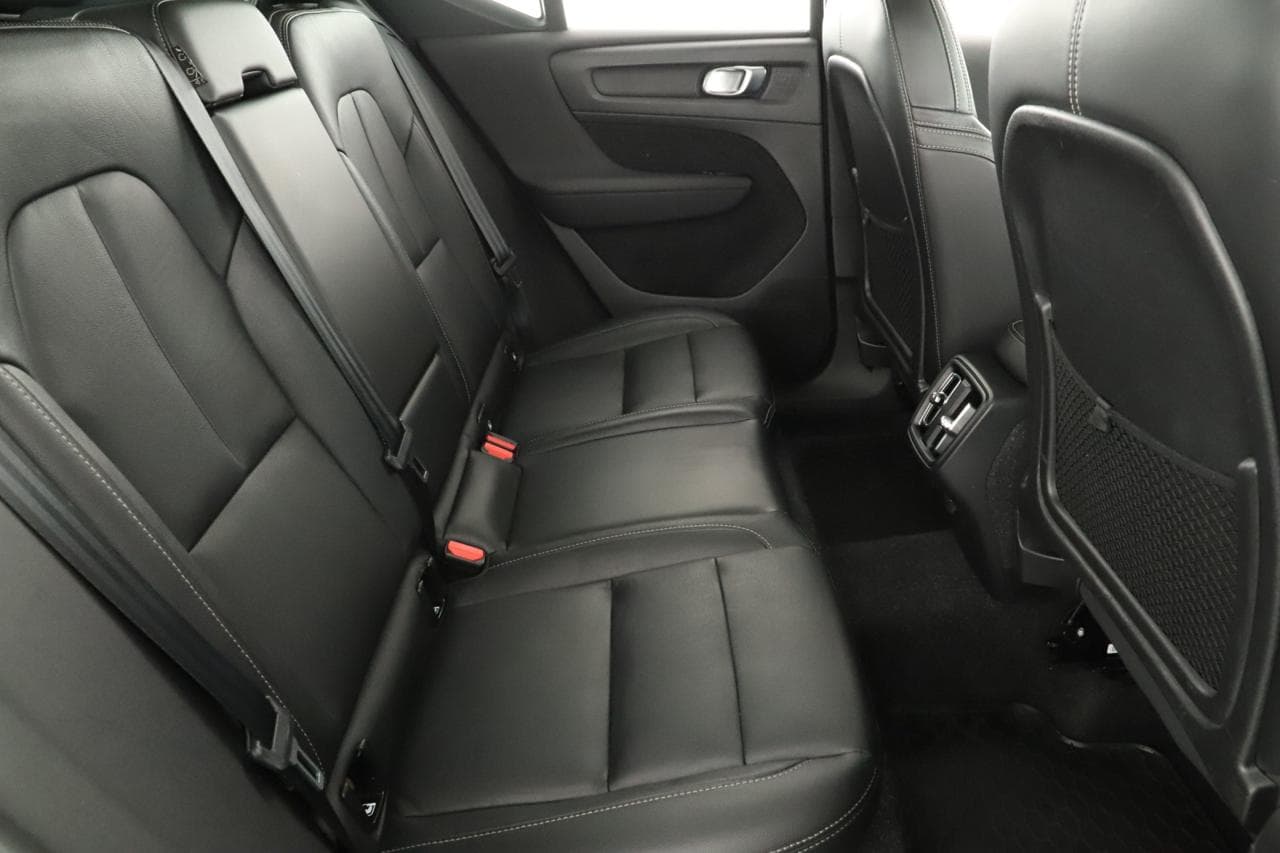 2019 Volvo XC40 - 10