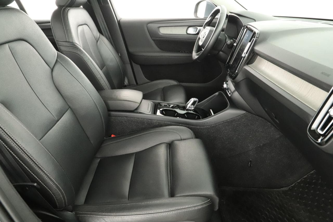 2019 Volvo XC40 - 11