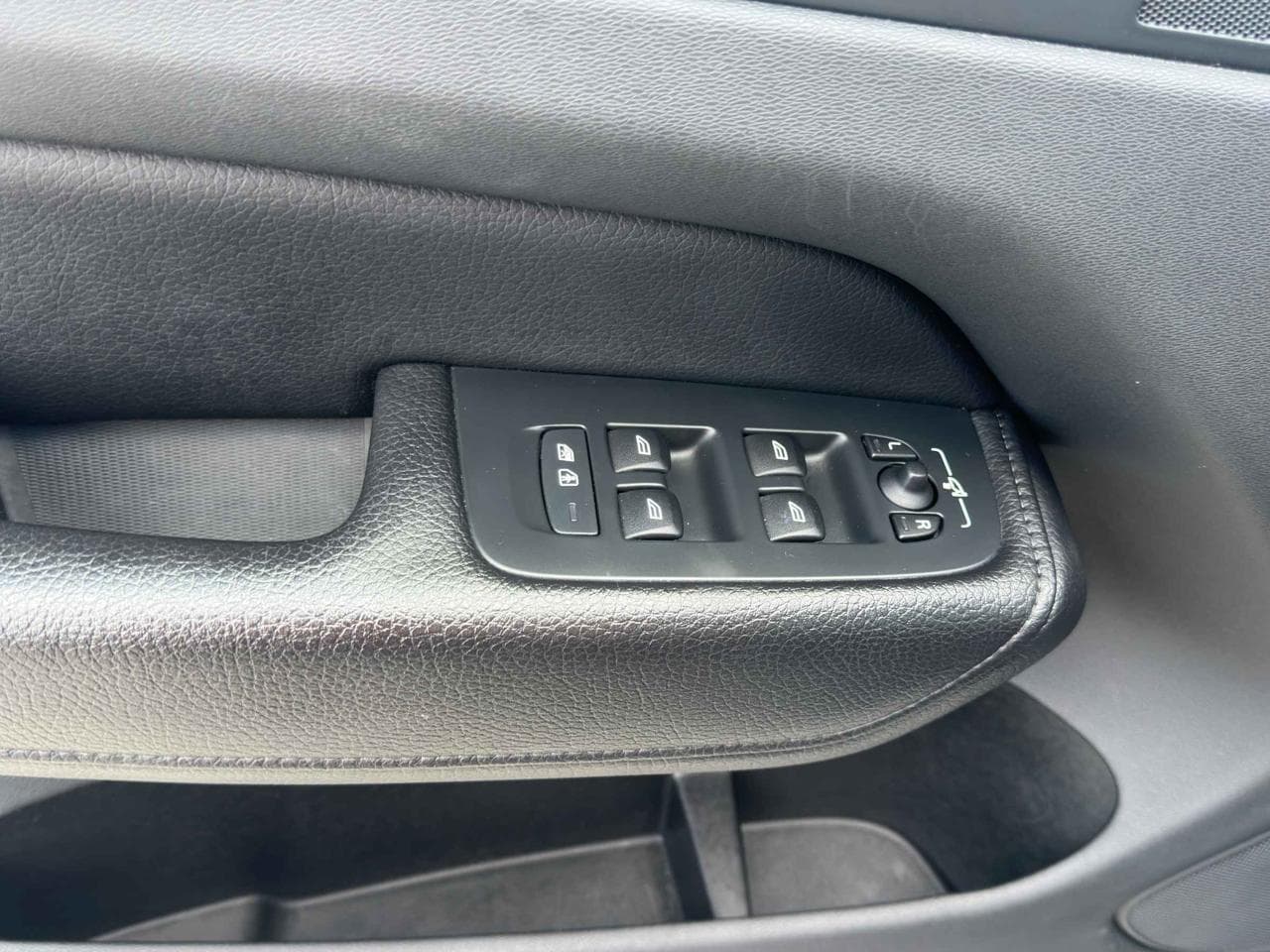2021 Volvo XC60 - 17