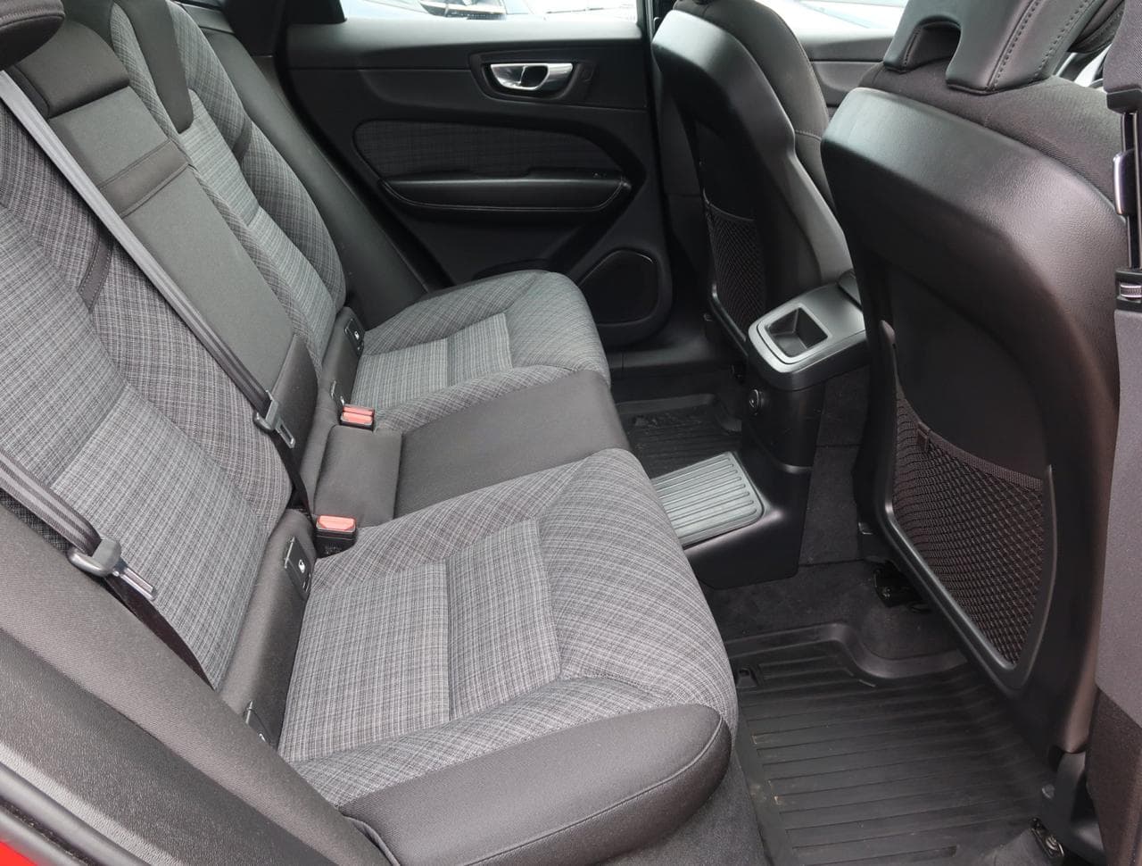 2022 Volvo XC60 - 13