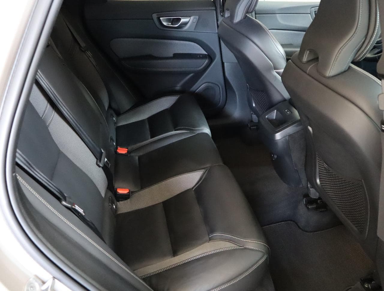 2023 Volvo XC60 - 13