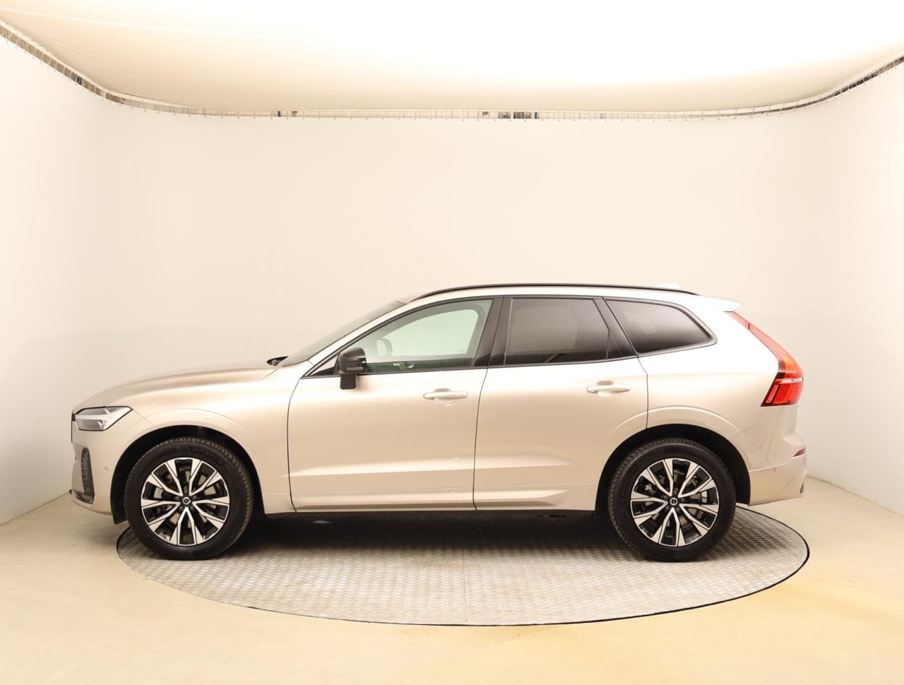 2023 Volvo XC60 - 4