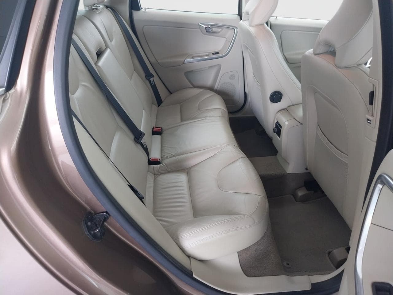 2012 Volvo XC60 - 13