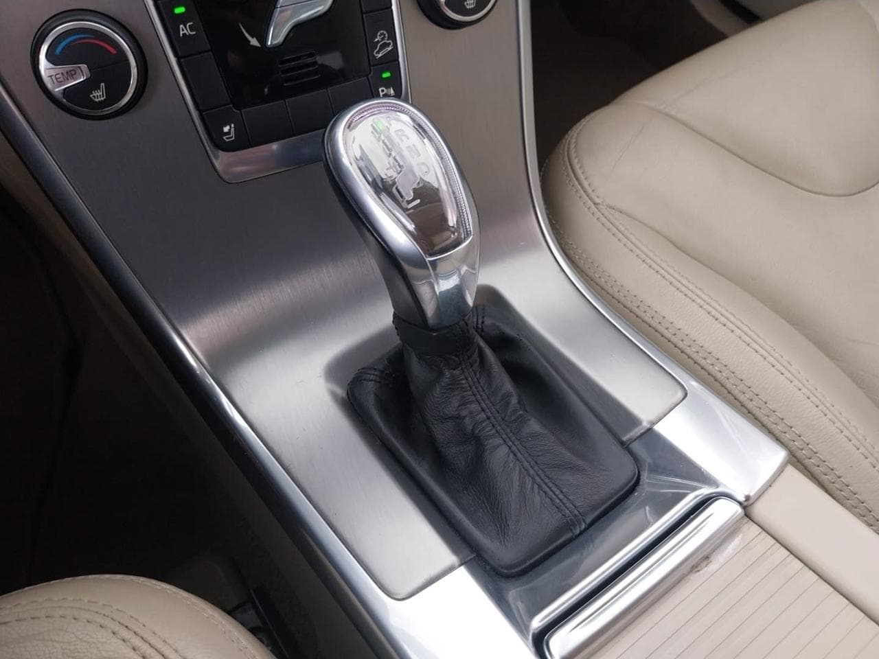 2012 Volvo XC60 - 19