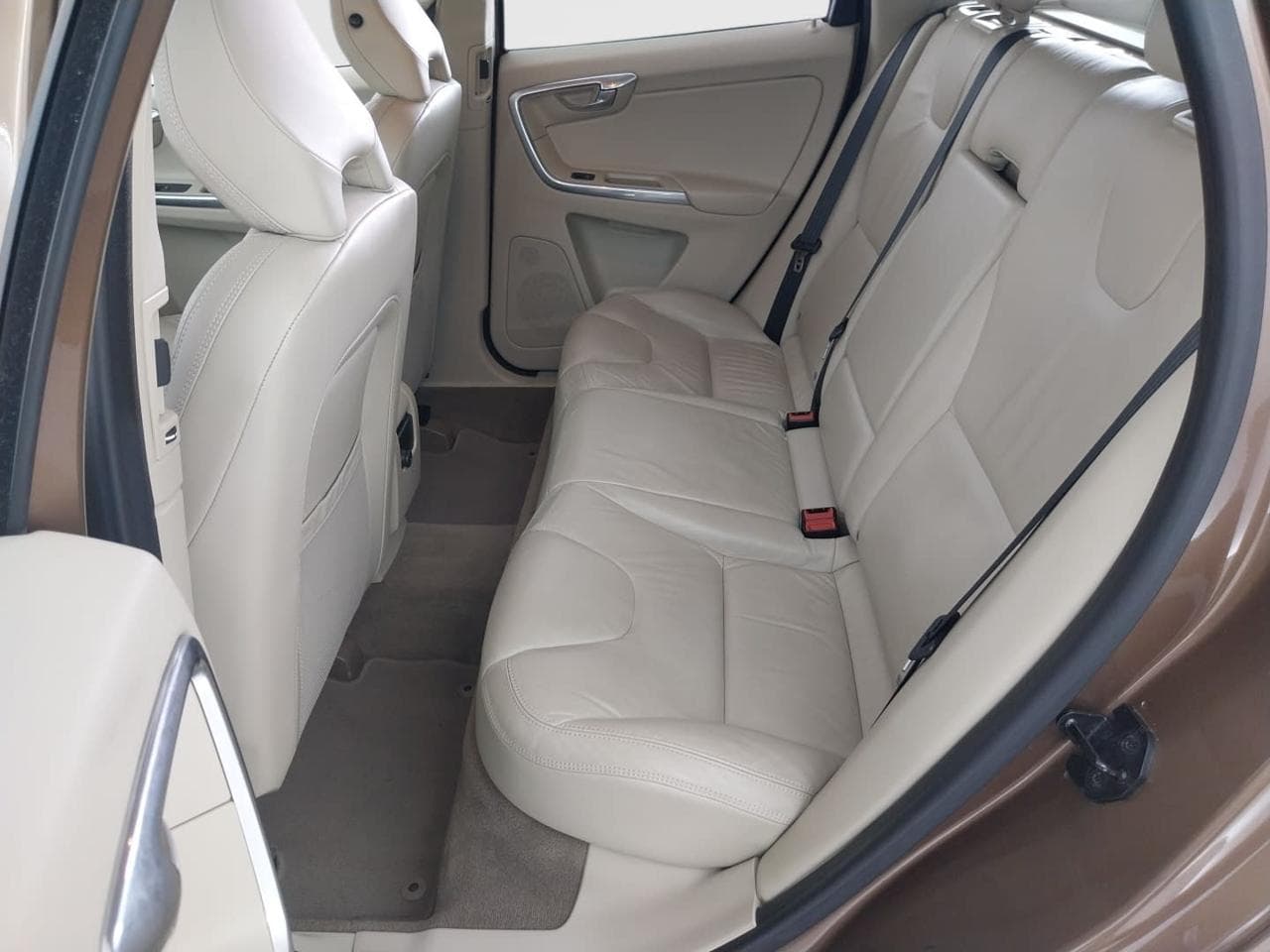 2012 Volvo XC60 - 15