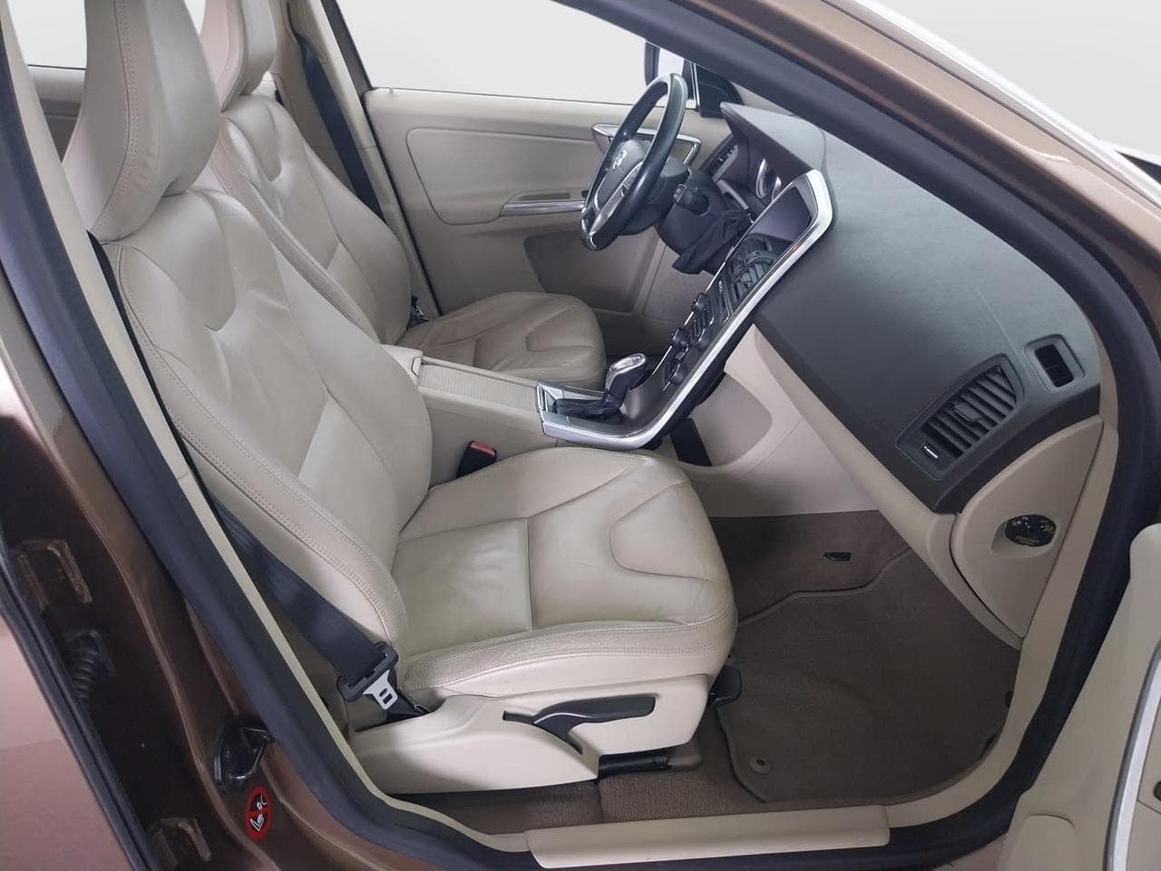 2012 Volvo XC60 - 12