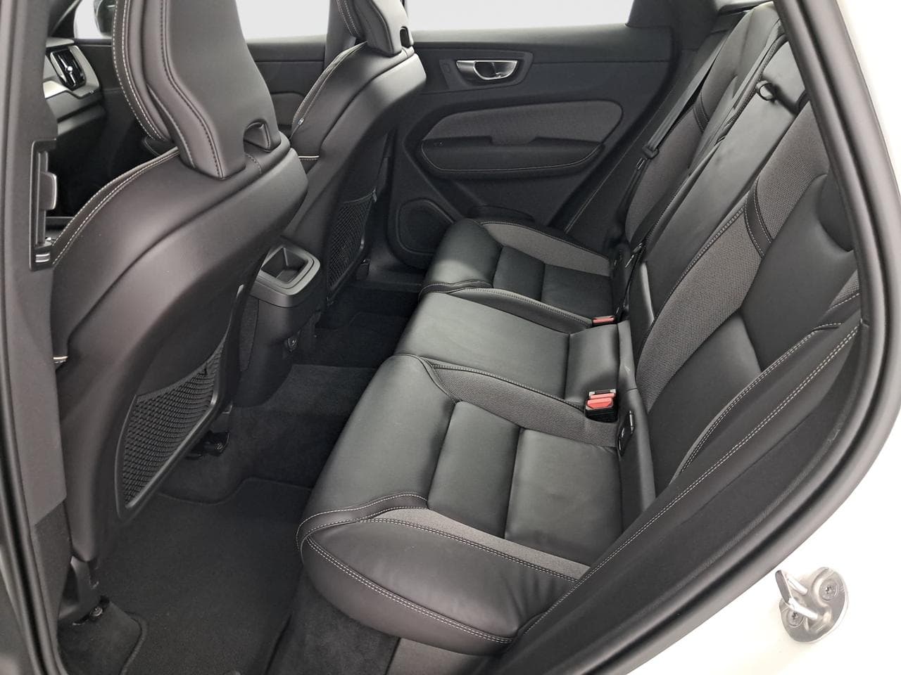 2024 Volvo XC60 - 15