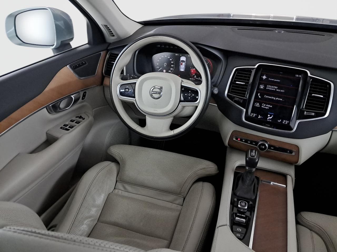 2018 Volvo XC90 - 16