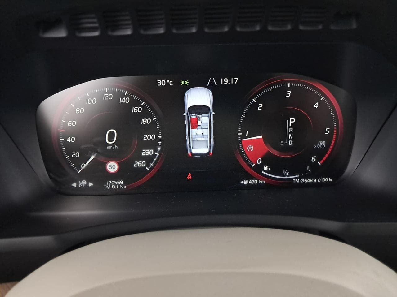 2018 Volvo XC90 - 31