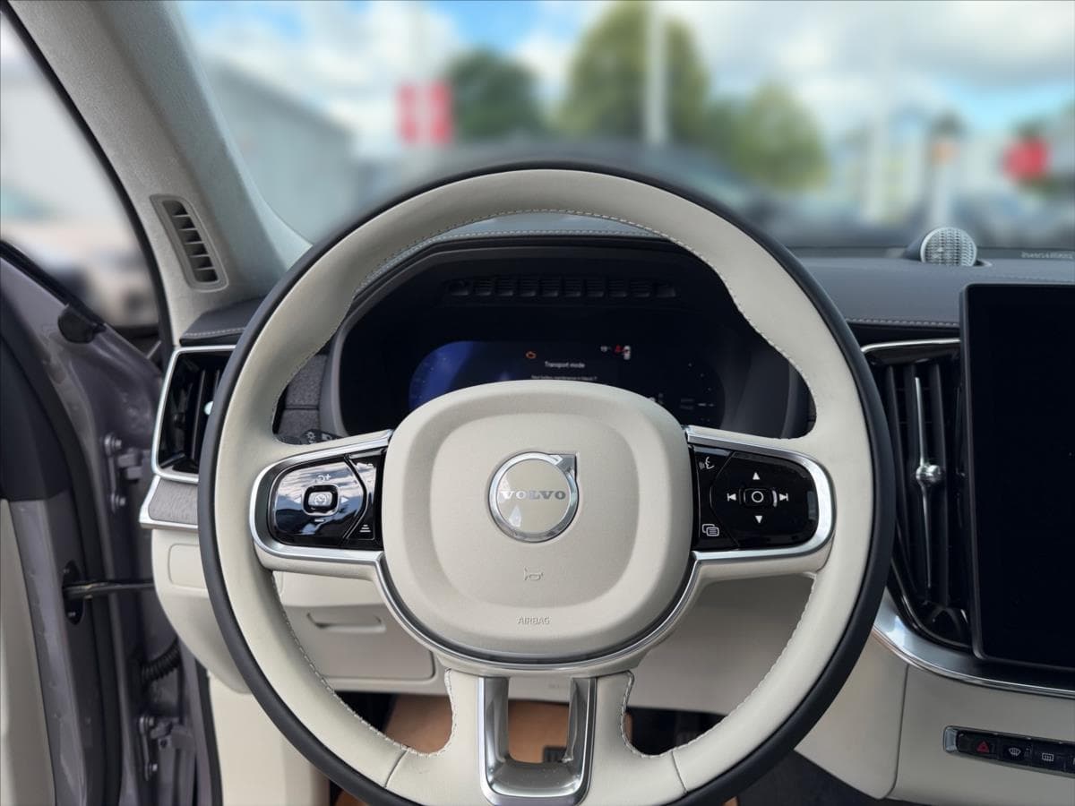 2026 Volvo XC90 - 8