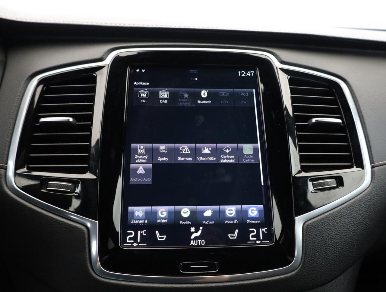 2021 Volvo XC90 - 19