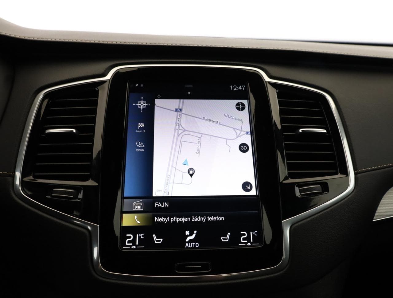2021 Volvo XC90 - 17