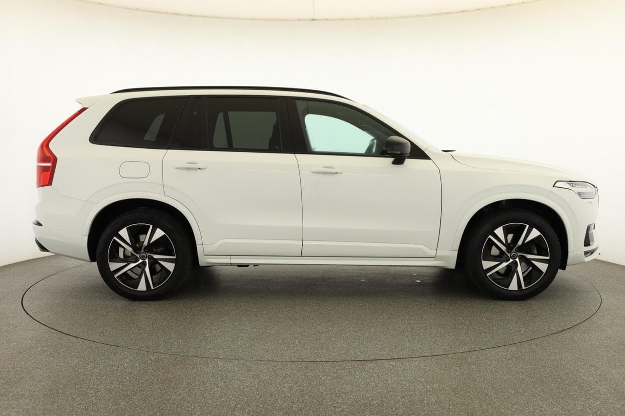 2021 Volvo XC90 - 8