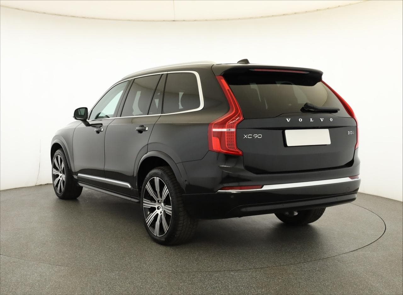 2022 Volvo XC90 - 5