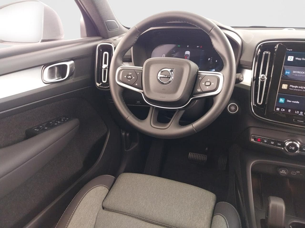 2024 Volvo XC40 - 9