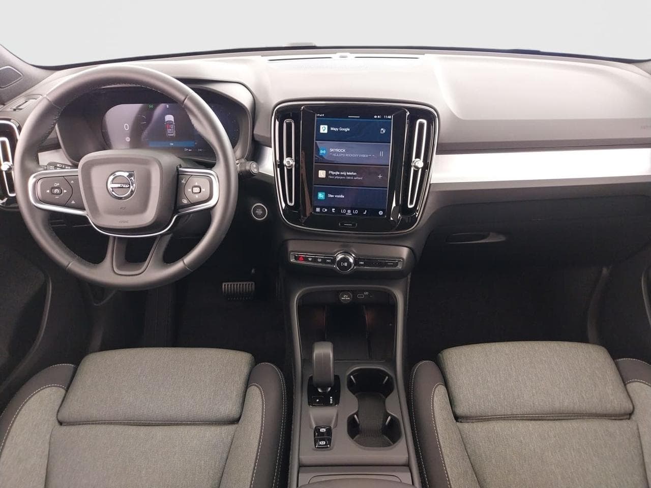 2024 Volvo XC40 - 10