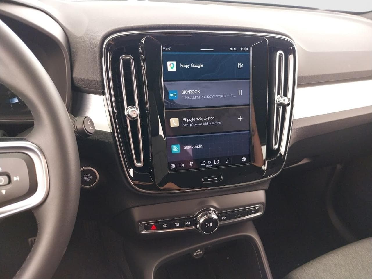 2024 Volvo XC40 - 18