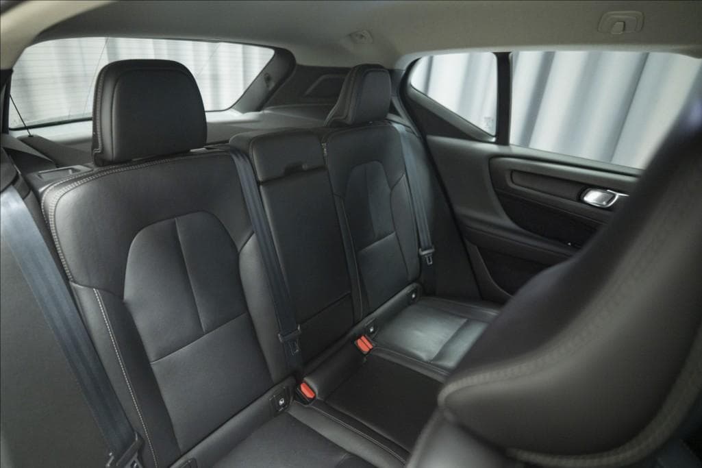 2018 Volvo XC40 - 12