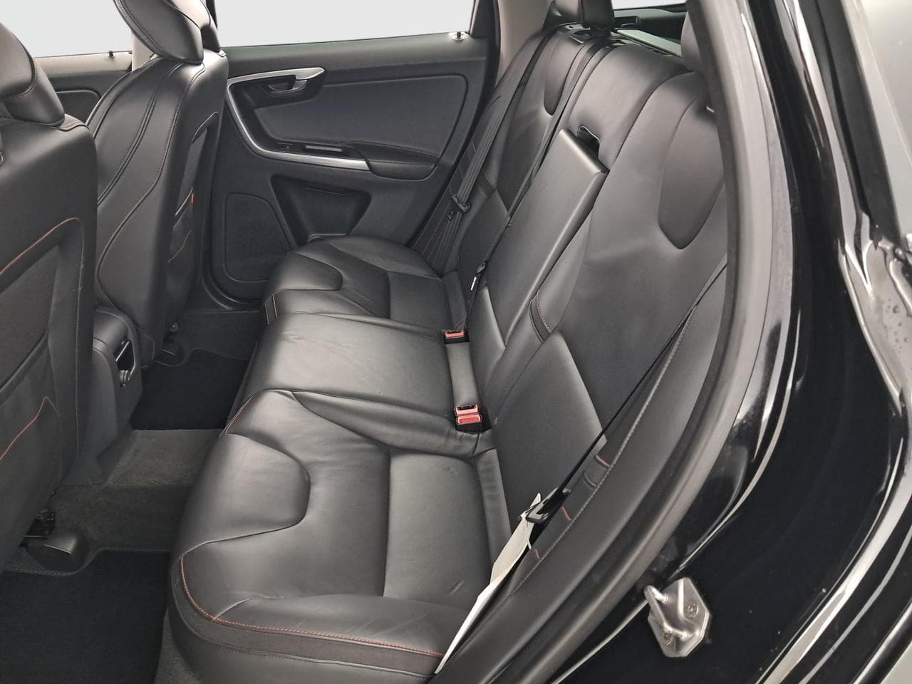 2015 Volvo XC60 - 15