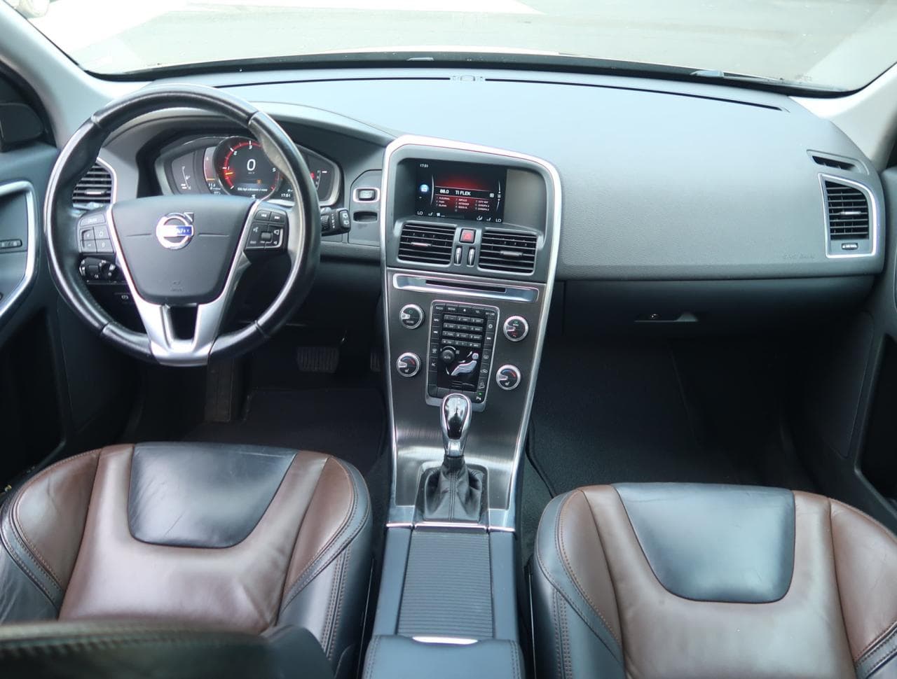 2014 Volvo XC60 - 10