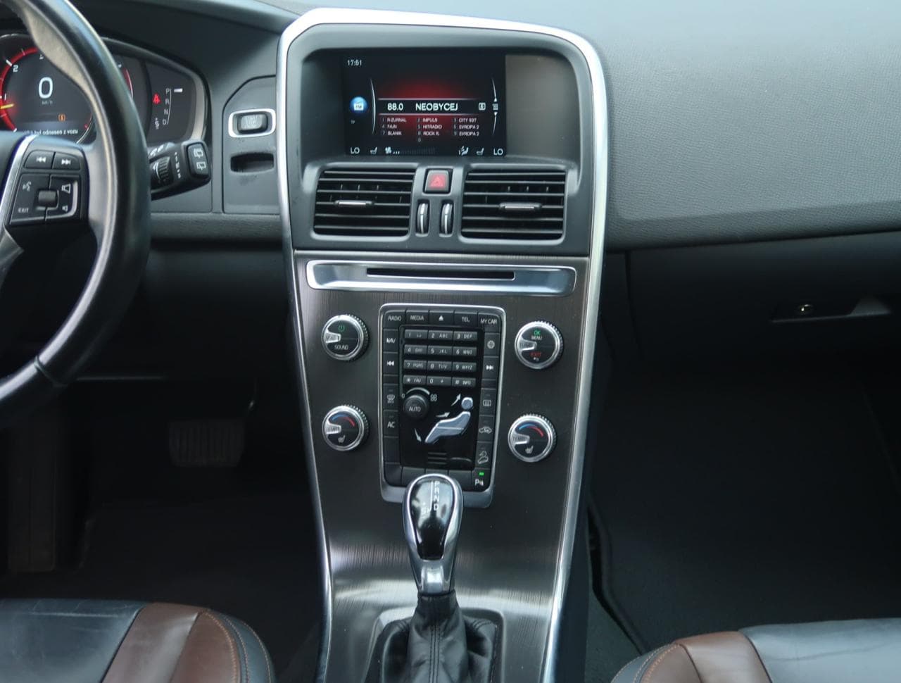2014 Volvo XC60 - 18