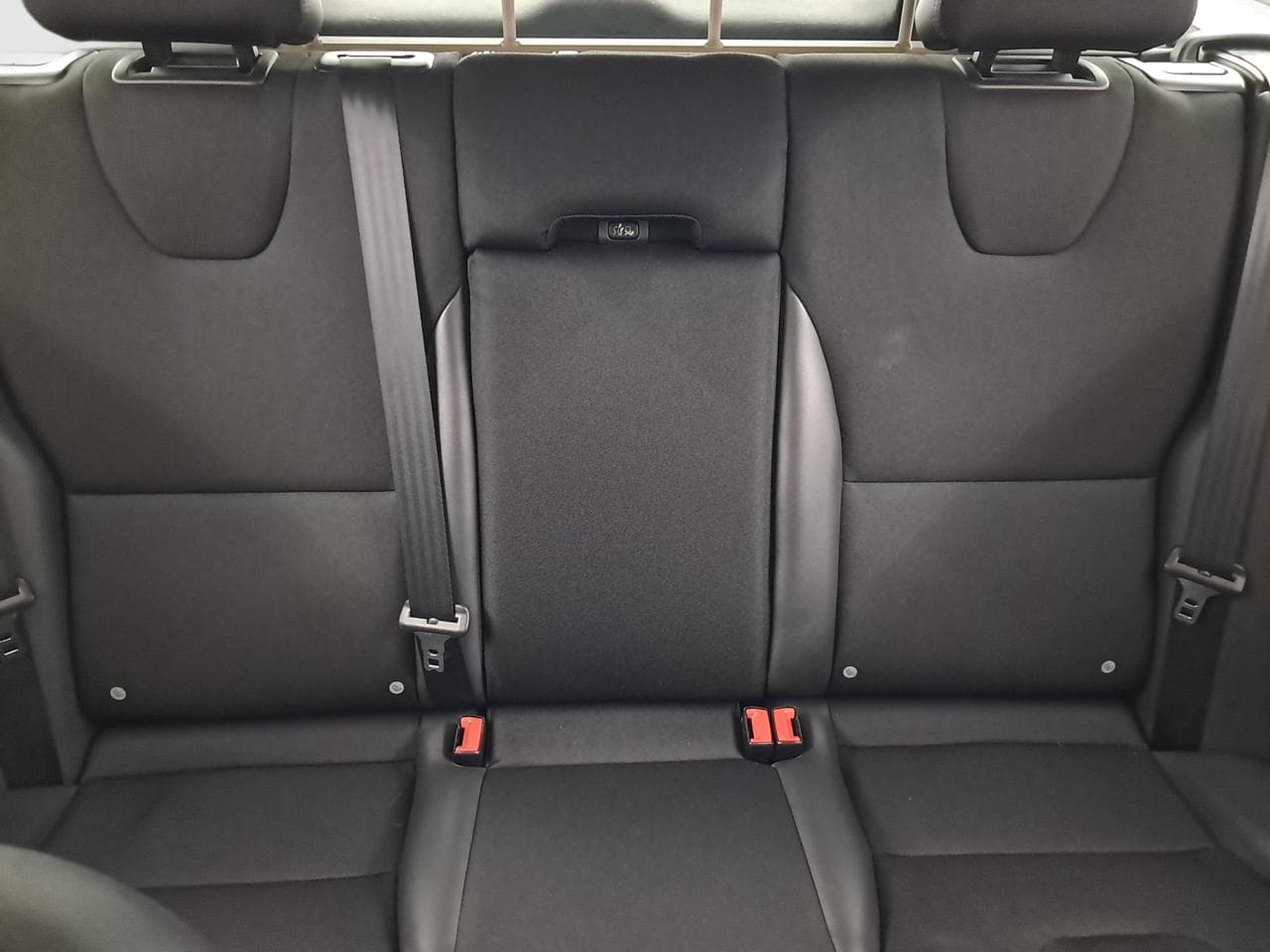 2016 Volvo XC60 - 14