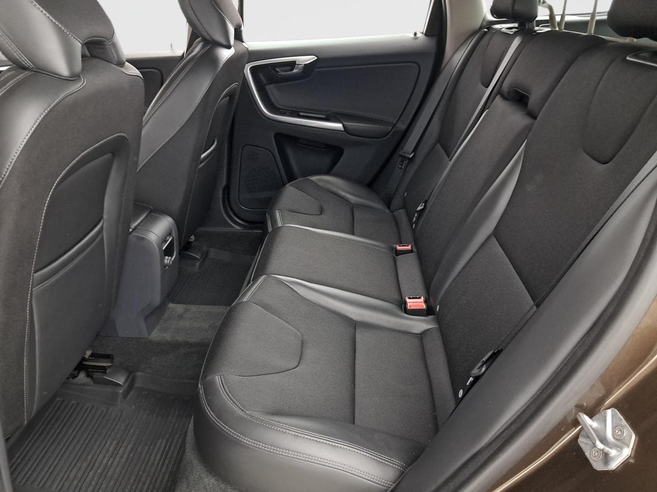 2016 Volvo XC60 - 15