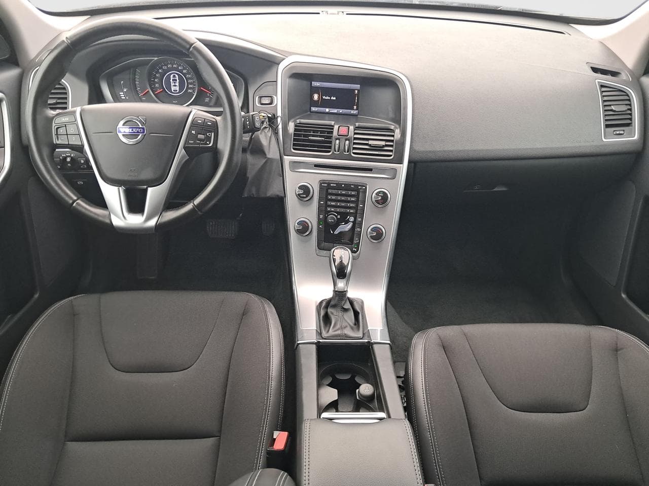 2017 Volvo XC60 - 11