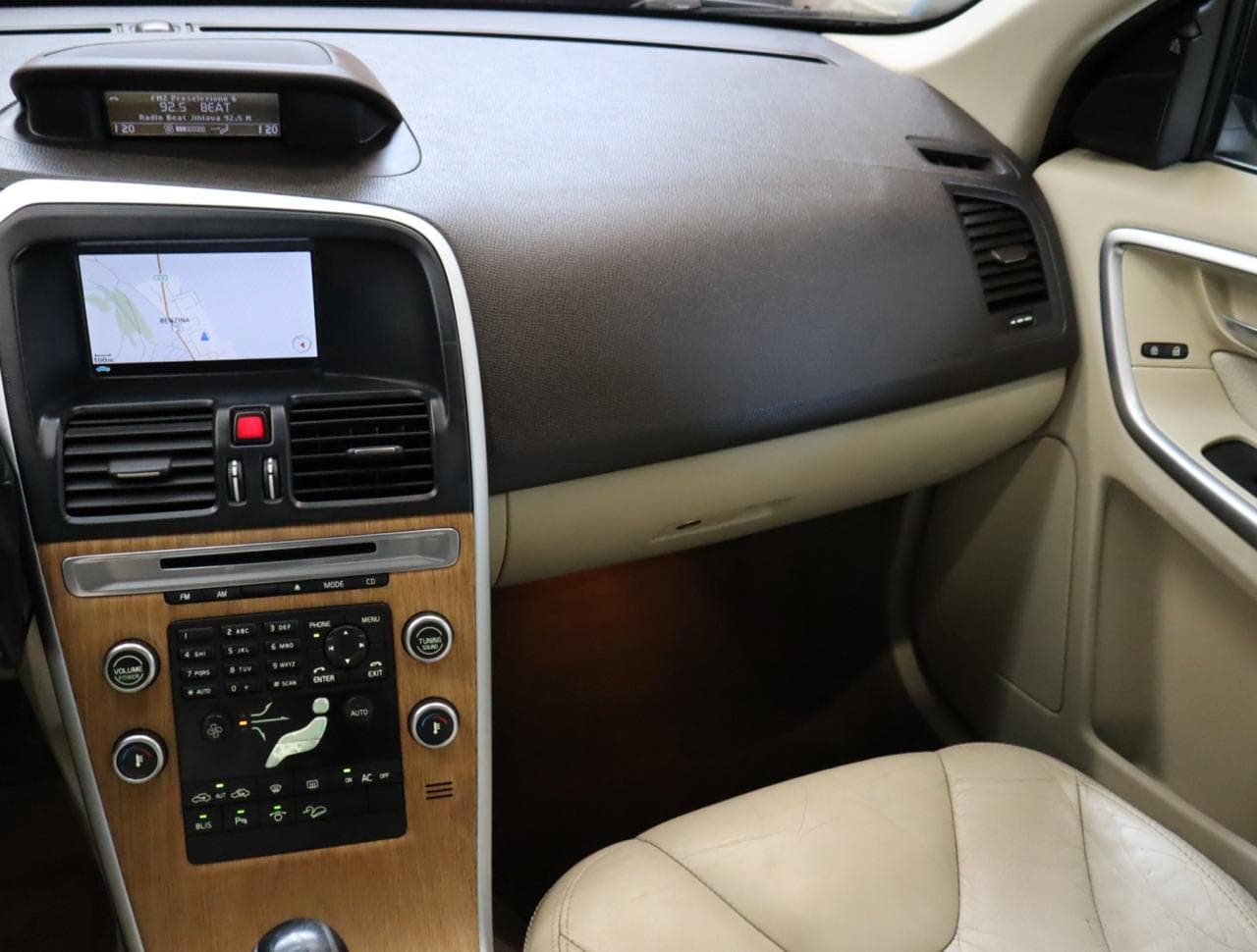 2009 Volvo XC60 - 11