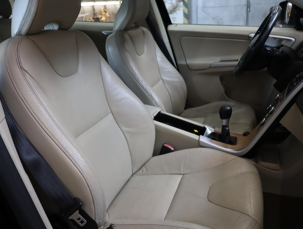 2009 Volvo XC60 - 12