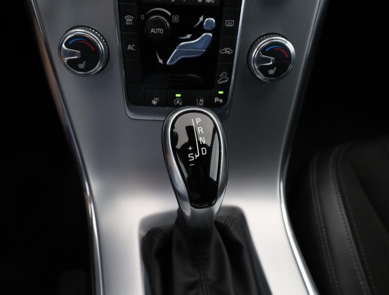 2014 Volvo XC60 - 17