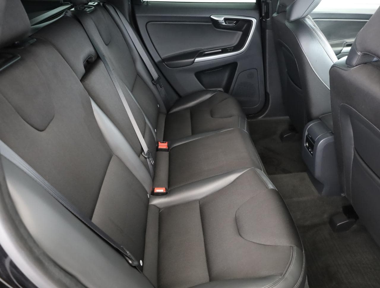 2014 Volvo XC60 - 11