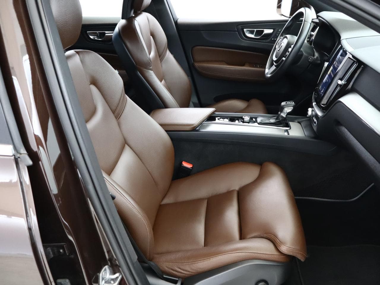 2018 Volvo XC60 - 10