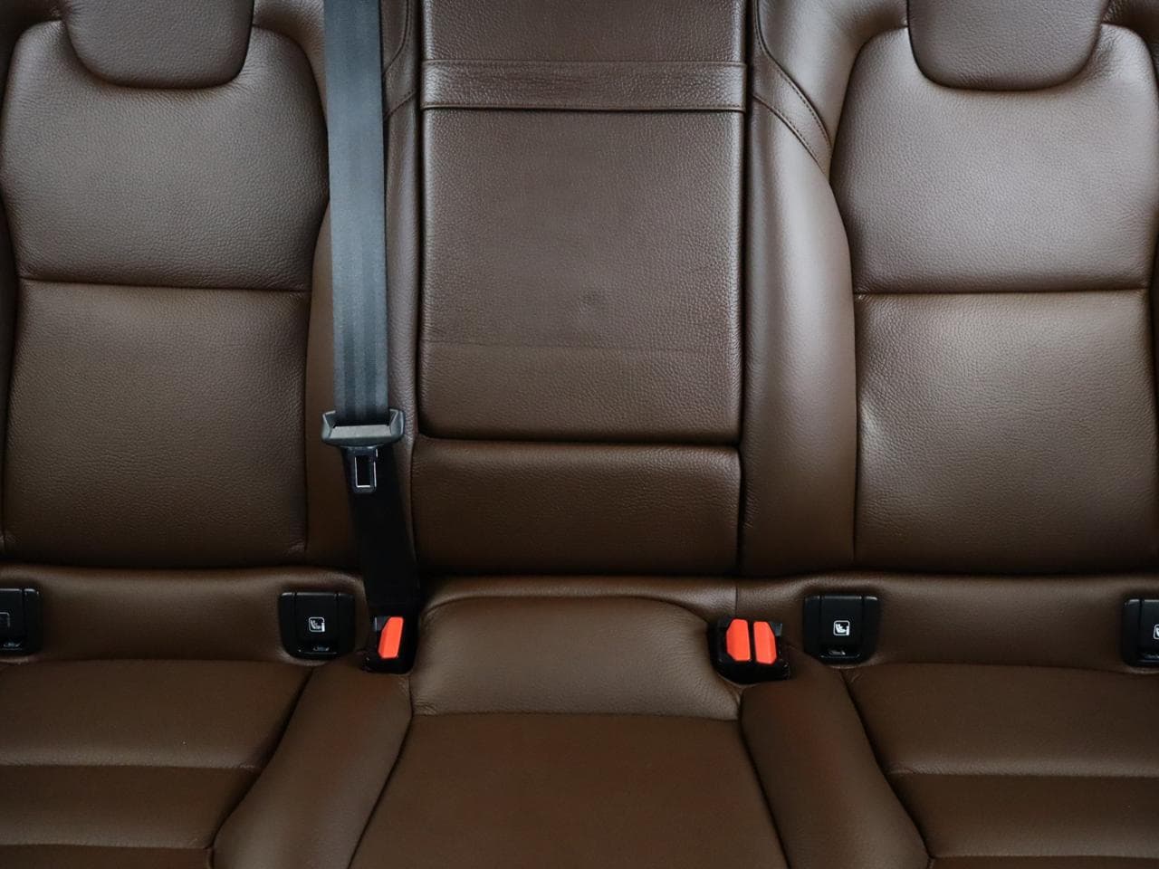 2018 Volvo XC60 - 12