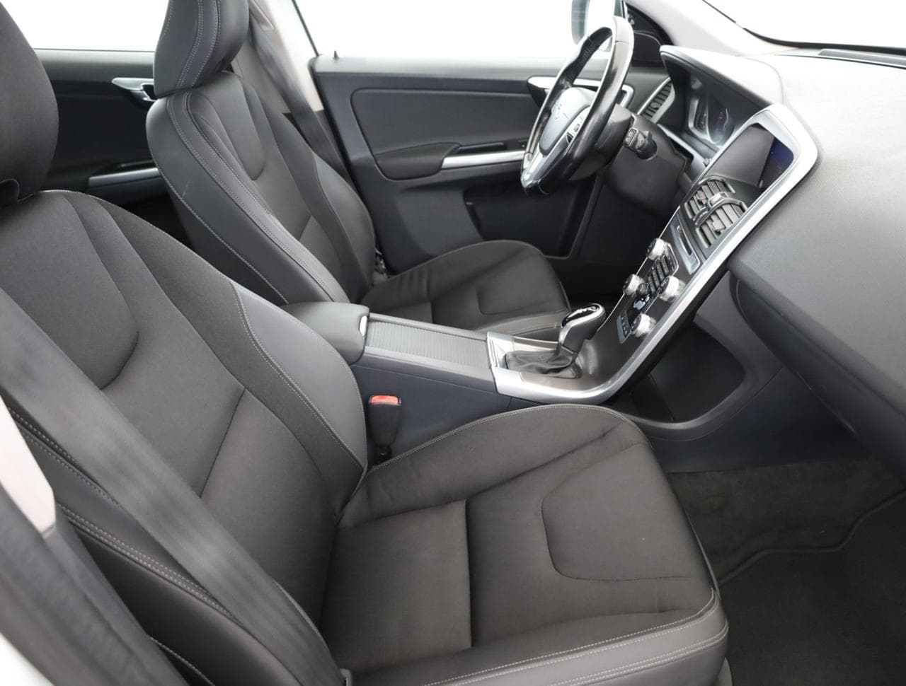 2015 Volvo XC60 - 10