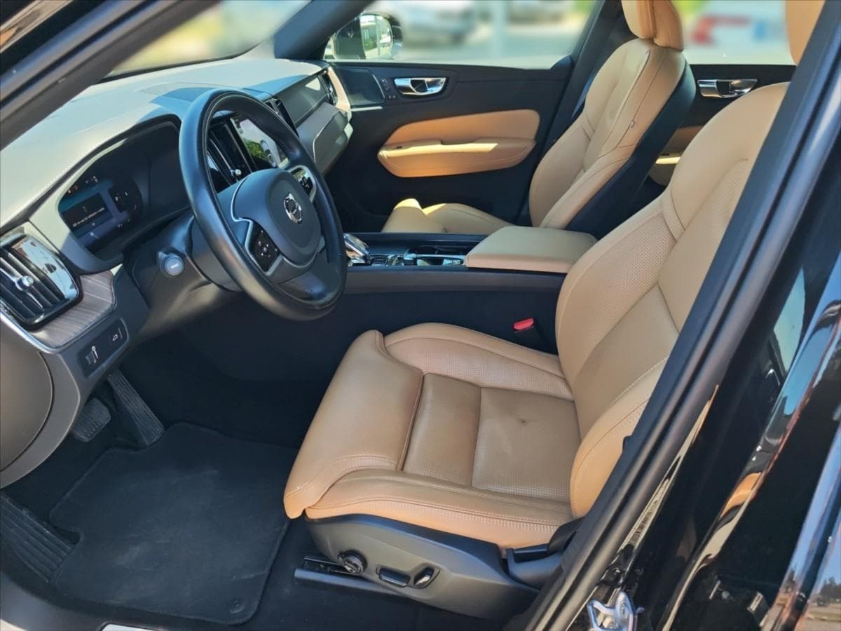 2021 Volvo XC60 - 7