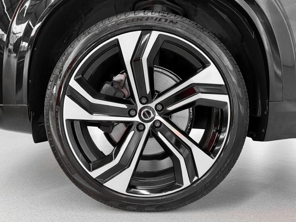 2021 Volvo XC90 - 9