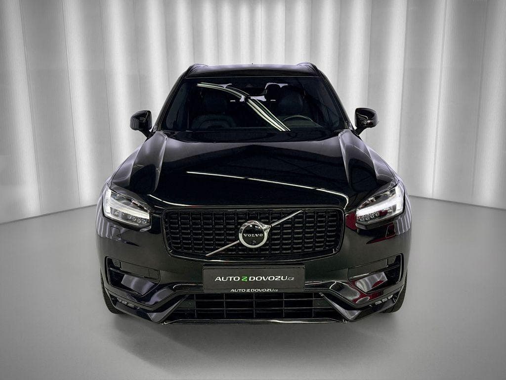 2021 Volvo XC90 - 3