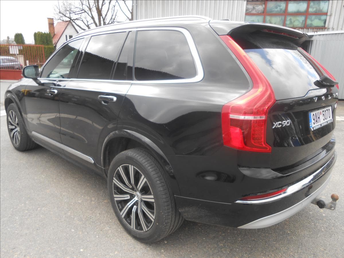 2022 Volvo XC90 - 8