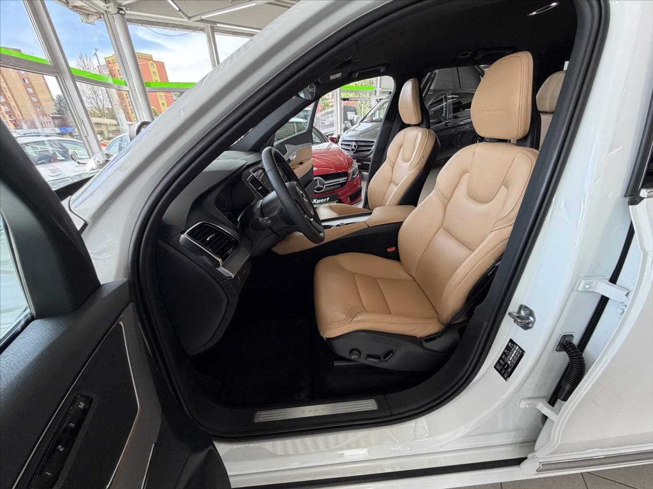2016 Volvo XC90 - 17